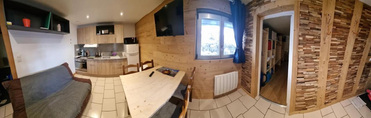 L'Ourson Apartment เลส์เดอซาลป์ ภายนอก รูปภาพ
