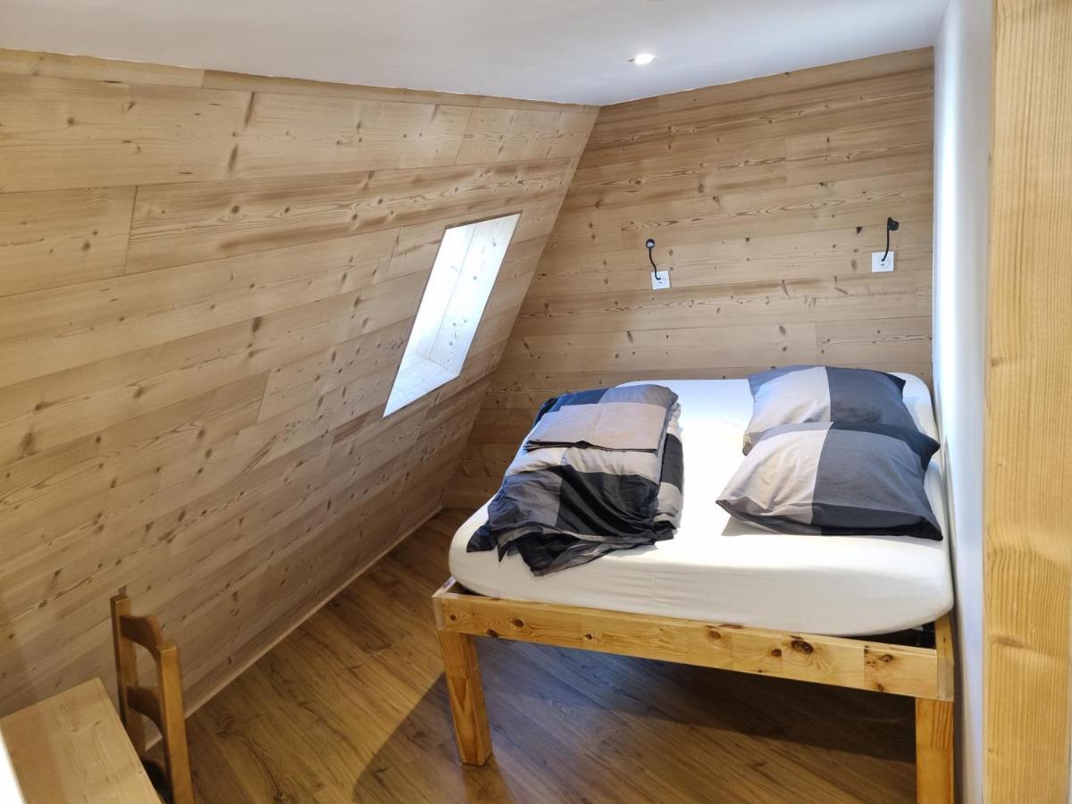 L'Ourson Apartment เลส์เดอซาลป์ ภายนอก รูปภาพ
